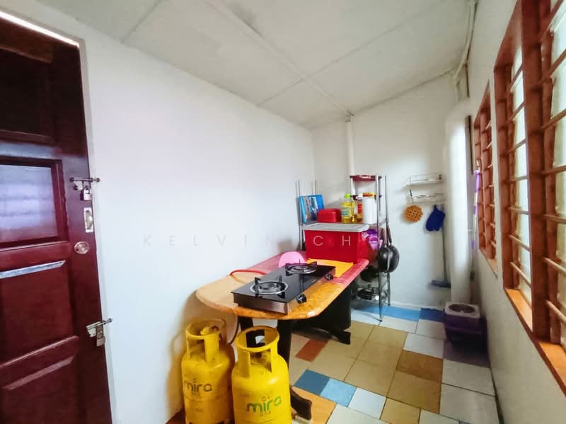2-storey Terraced House for Sale in Taman Skudai Baru (Skudai) - Kelvin Chop - Kitchen - PropertyGuru.com.my