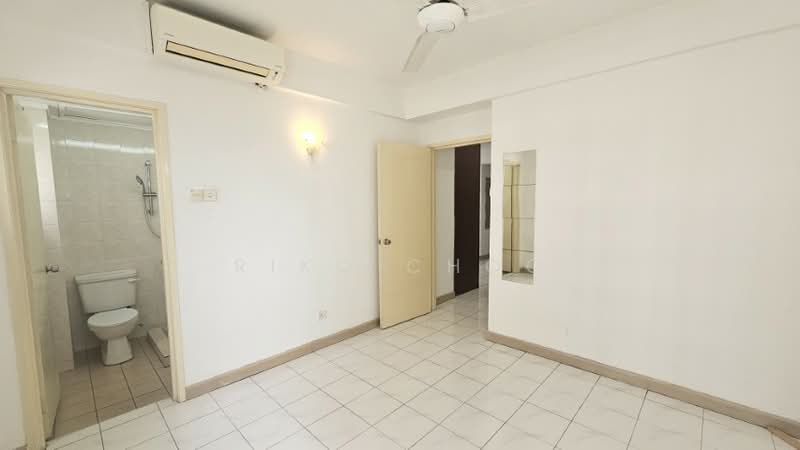 Condominium for Sale at D'aman Crimson - Riko Choo - Bathroom - PropertyGuru.com.my