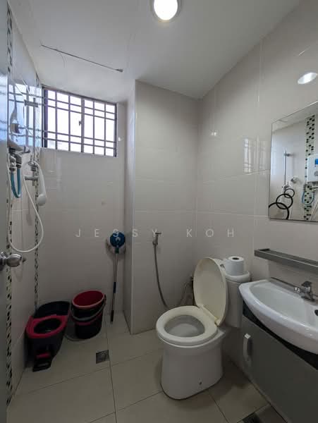Pangsapuri untuk Disewa di Mewah View Luxurious Apartments - Jessy Koh - Bathroom - PropertyGuru.com.my