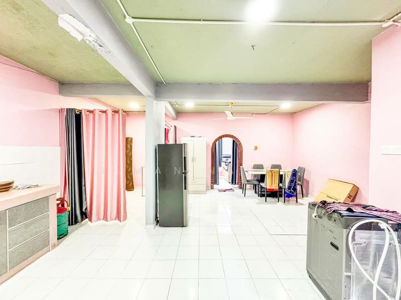 Rumah Teres 2 Tingkat untuk Dijual di PJS 2, Taman Sri Medan (Petaling Jaya) - Ilman Nahri - Kitchen - PropertyGuru.com.my