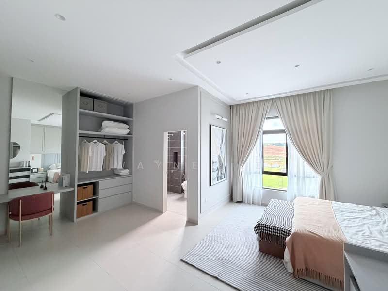 Rumah Teres 2 Tingkat untuk Dijual di Ulu Tiram (Johor) - Wayne Lee - Master Bedroom - PropertyGuru.com.my