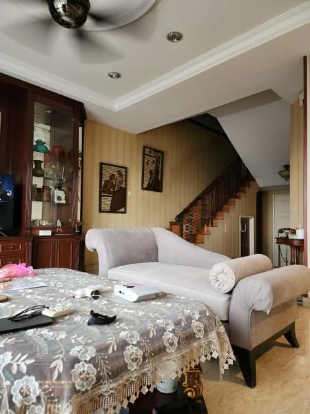Kondominium untuk Dijual di Villa Angsana - Alison Chiu - Living Room - PropertyGuru.com.my