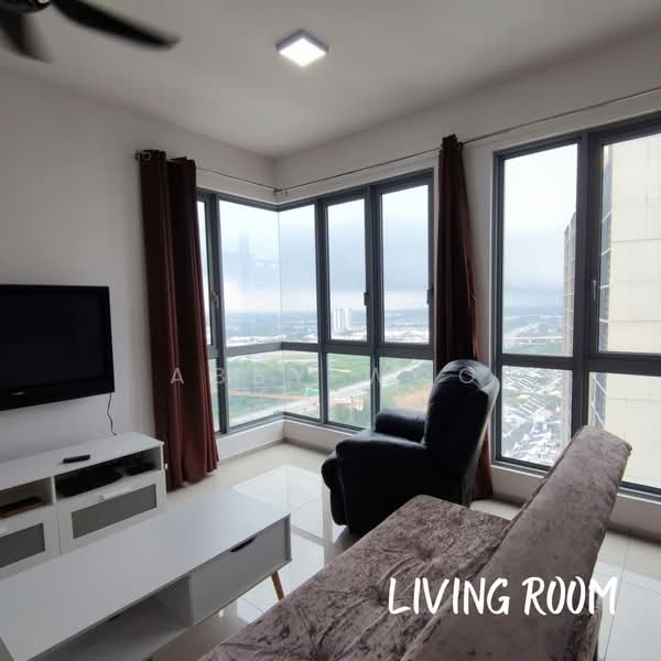 Servis Apartment untuk Disewa di Gravit8, Klang - Abby Woo - Living Room - PropertyGuru.com.my