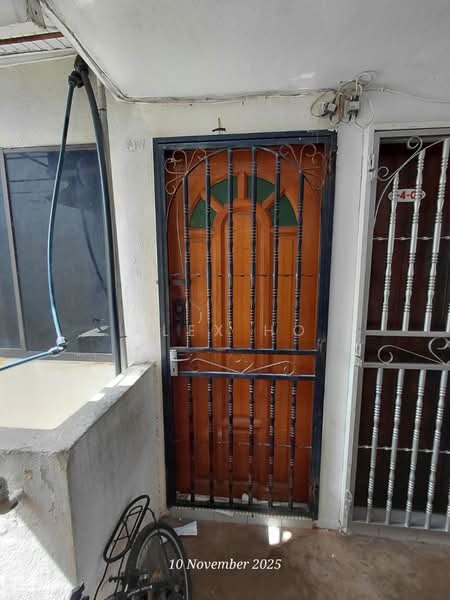 Rumah Flat untuk Dijual di Desa Permai Indah Flat - Alex Ho - Entrance - PropertyGuru.com.my