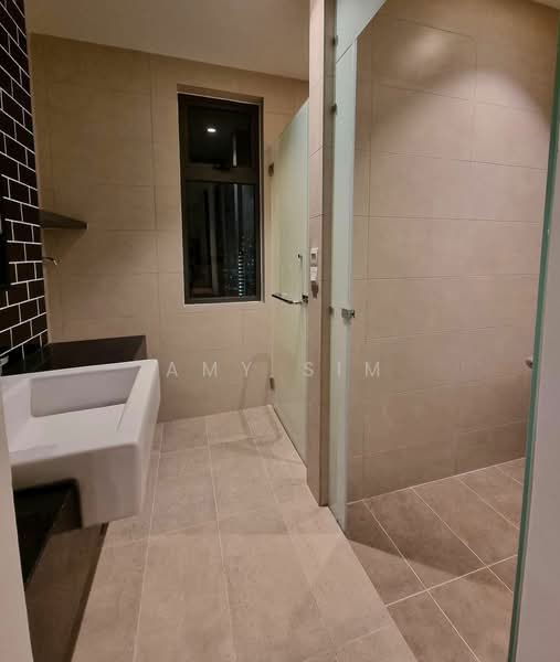 Servis Apartment untuk Disewa di Union Suites - Amy Sim - Bathroom - PropertyGuru.com.my