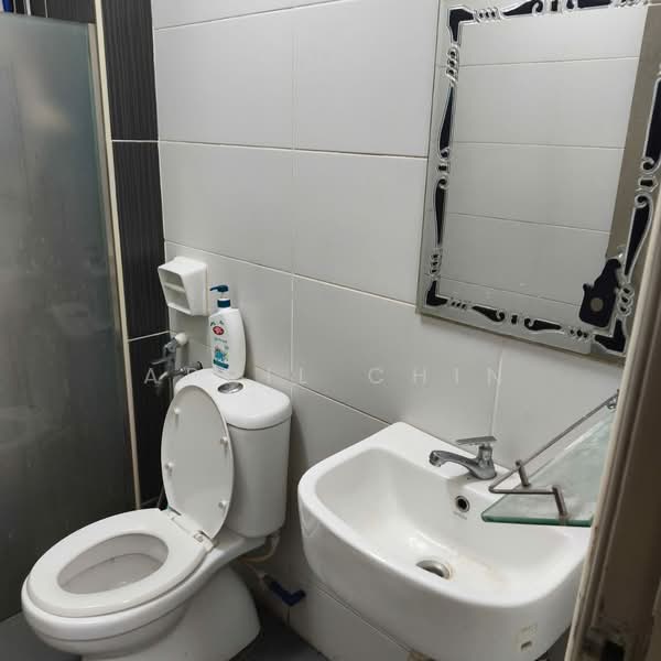 Service Residence for Rent at Larkin Heights - April Chin - Bathroom - PropertyGuru.com.my