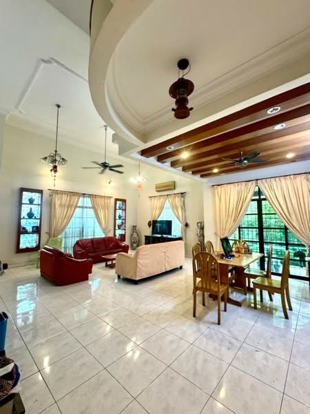 Semi-Detached House for Sale in Taman Pelangi Indah (Ulu Tiram) - CS Tan - Living Room - PropertyGuru.com.my