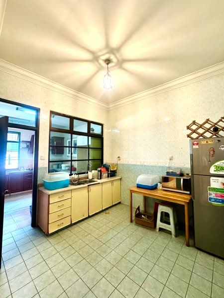 Semi-Detached House for Sale in Taman Pelangi Indah (Ulu Tiram) - CS Tan - Kitchen - PropertyGuru.com.my