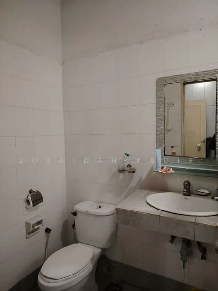 Semi-Detached House for Sale in Petaling Jaya (Selangor) - Zubaidah Kadir - Bathroom - PropertyGuru.com.my