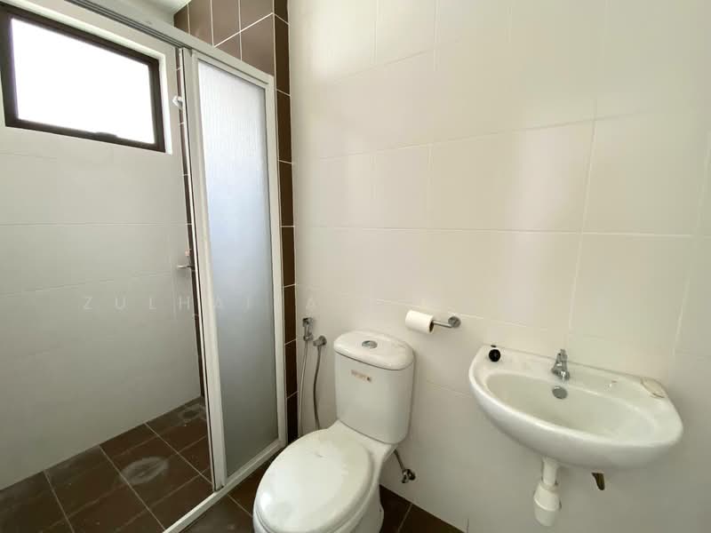 2-storey Terraced House for Rent in Abadi Heights (Puchong) - Zulhaikal Asmadee - Bathroom - PropertyGuru.com.my