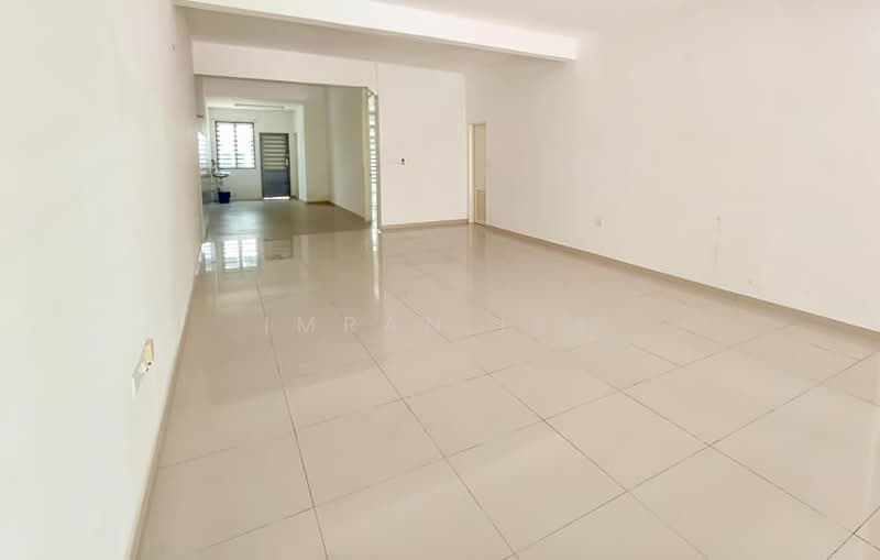 Rumah Teres 2 Tingkat untuk Dijual di Bandar Sri Sendayan (Negeri Sembilan) - Imran Isa - Living Room - PropertyGuru.com.my