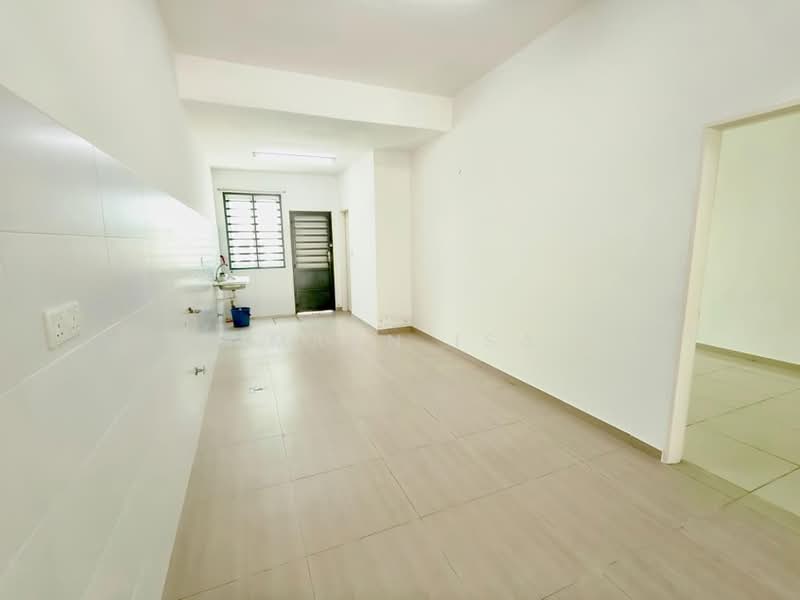 Rumah Teres 2 Tingkat untuk Dijual di Bandar Sri Sendayan (Negeri Sembilan) - Imran Isa - Kitchen - PropertyGuru.com.my