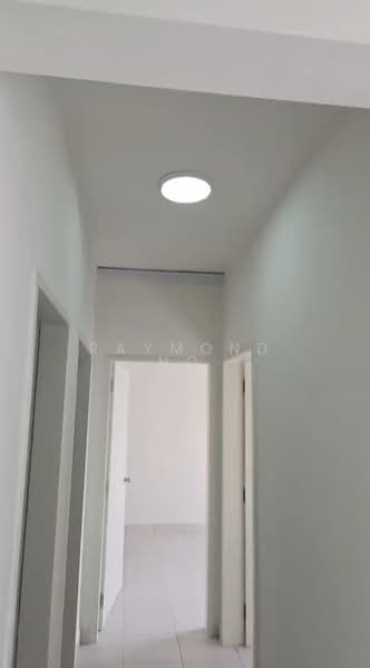 Pangsapuri untuk Disewa di Residensi Max - Raymond Ho - Corridor - PropertyGuru.com.my