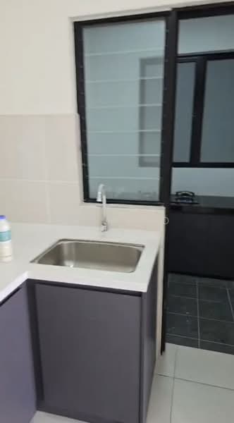 Pangsapuri untuk Disewa di Residensi Max - Raymond Ho - Kitchen - PropertyGuru.com.my