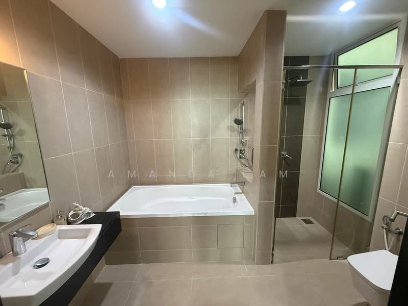 Condominium for Rent at Gurney Paragon - Amanda Lam - Bathroom - PropertyGuru.com.my