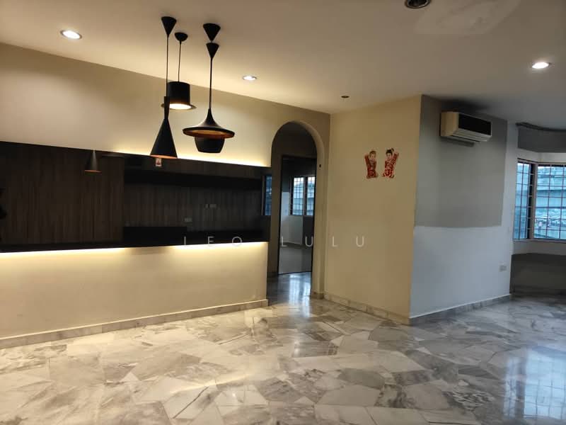 Kondominium untuk Dijual di De Tropicana - Leo Lulu - Living Room - PropertyGuru.com.my