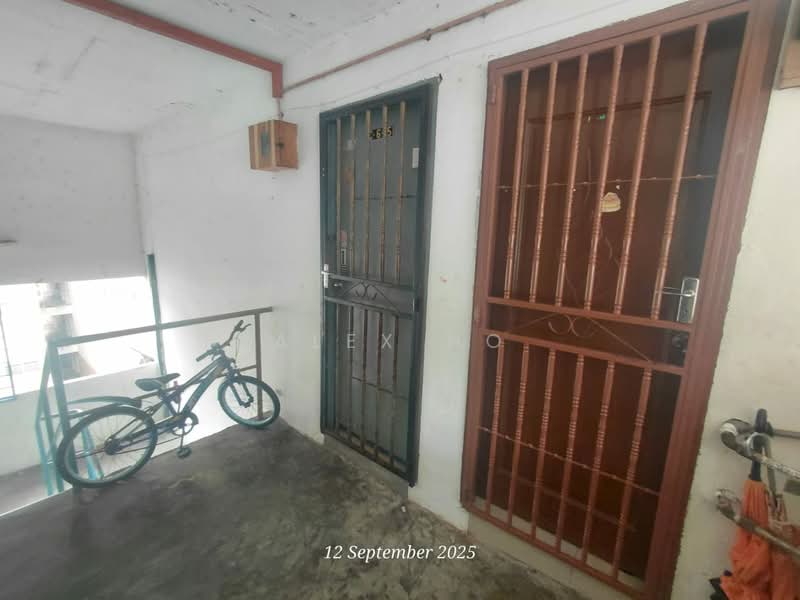 Rumah Flat untuk Dijual di Desaria Sri Merpati - Alex Ho - Corridor - PropertyGuru.com.my