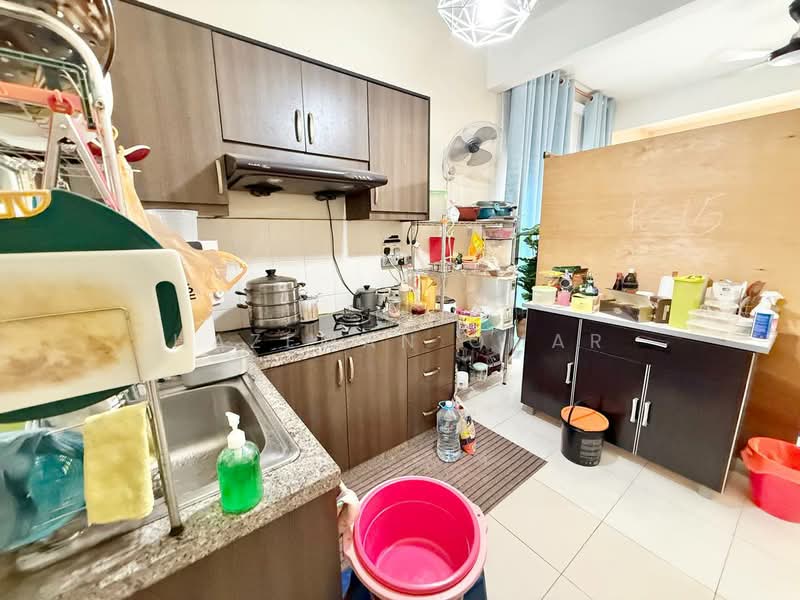 Cluster House for Sale in Alam Suria (Puncak Alam) - Hazeman Omar - Kitchen - PropertyGuru.com.my
