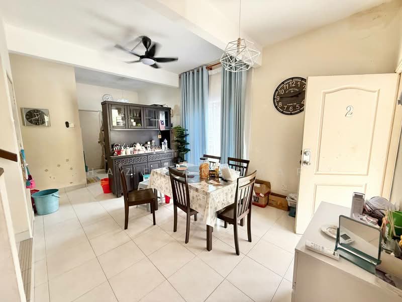 Cluster House for Sale in Alam Suria (Puncak Alam) - Hazeman Omar - Dining Room - PropertyGuru.com.my