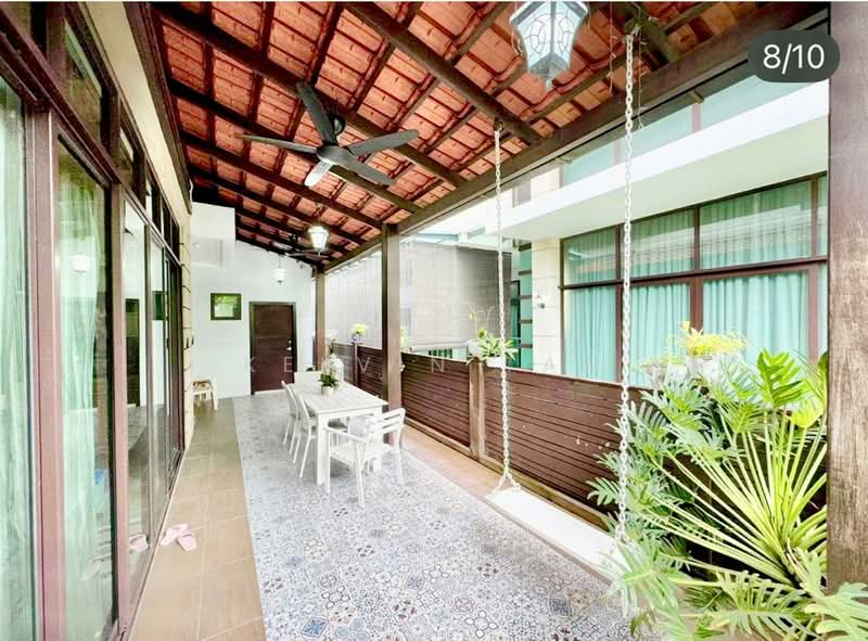Rumah Berkembar untuk Dijual di Subang Jaya (Selangor) - Kelvin Tan - Balcony - PropertyGuru.com.my