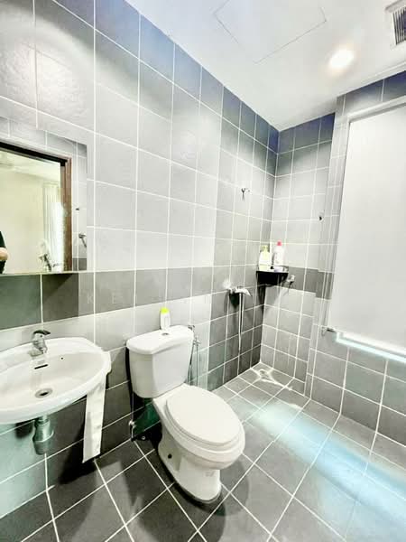 Rumah Berkembar untuk Dijual di Subang Jaya (Selangor) - Kelvin Tan - Bathroom - PropertyGuru.com.my