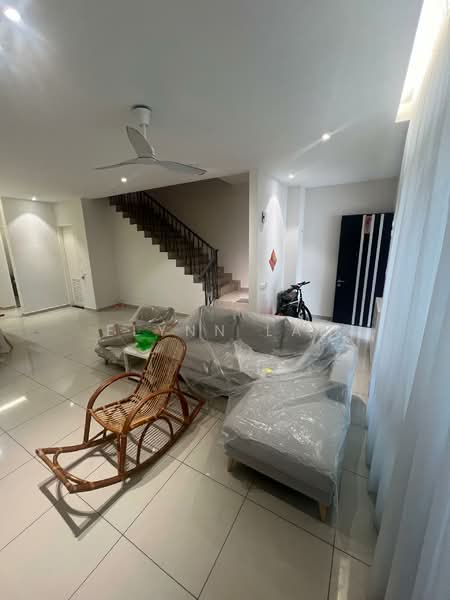 2-storey Terraced House for Sale in Taman Mount Austin (Tebrau) - Elynn Lam - Living Room - PropertyGuru.com.my