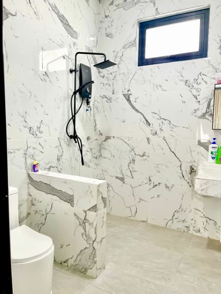 Bungalow for Sale in Alor Gajah (Melaka) - Kelvin Tan - Bathroom - PropertyGuru.com.my