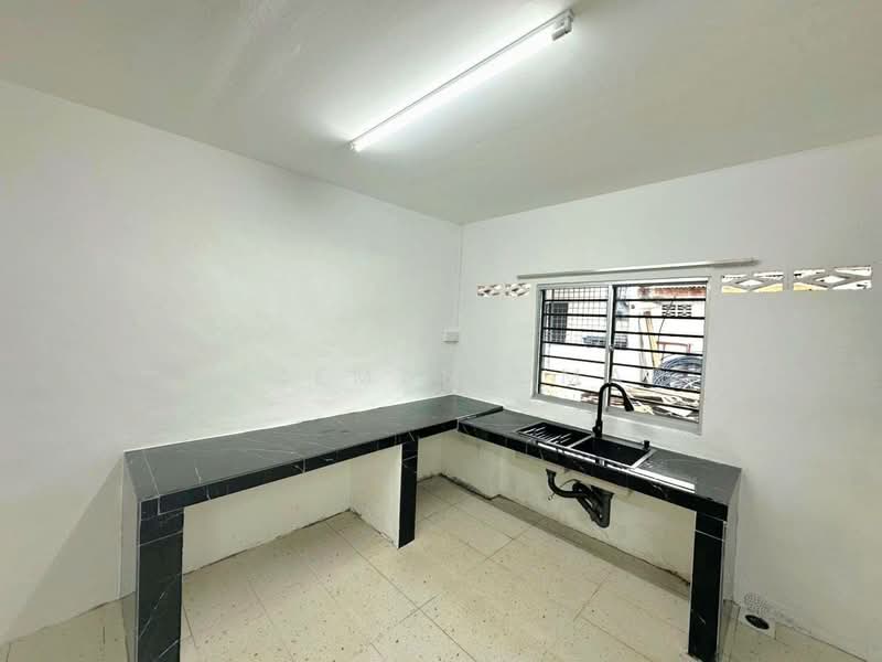 Rumah Teres 1 Tingkat untuk Disewa di Taman Greenwood (Batu Caves) - Hazeman Omar - Kitchen - PropertyGuru.com.my