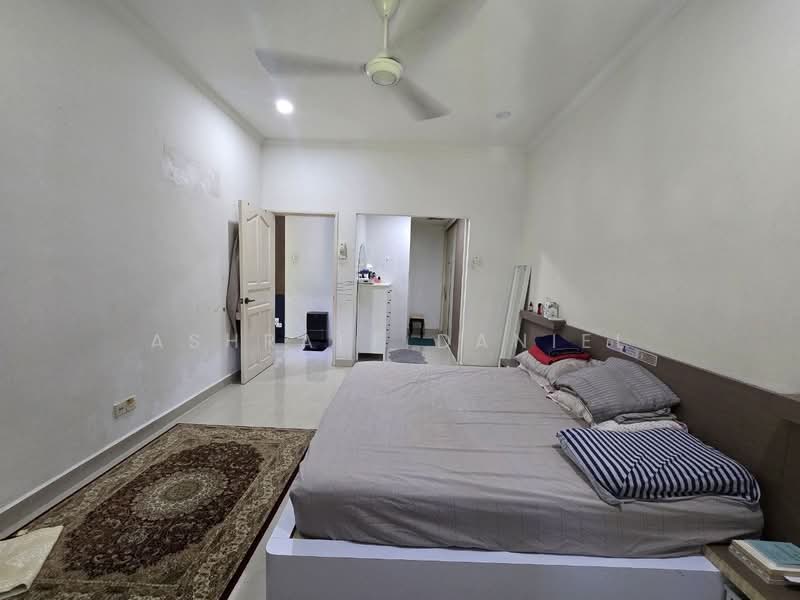 Rumah Bandar untuk Dijual di Country Heights (Kajang) - Ashraff Daniel - PropertyGuru.com.my