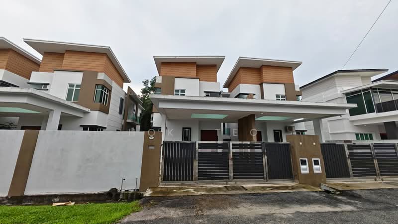 Semi-Detached House for Sale in Taman Suria (Batu Pahat) - Hoki Teo - PropertyGuru.com.my