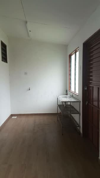 1-storey Terraced House for Sale in Bukit Sentosa (Rawang) - Nazrin Hakimin - Kitchen - PropertyGuru.com.my