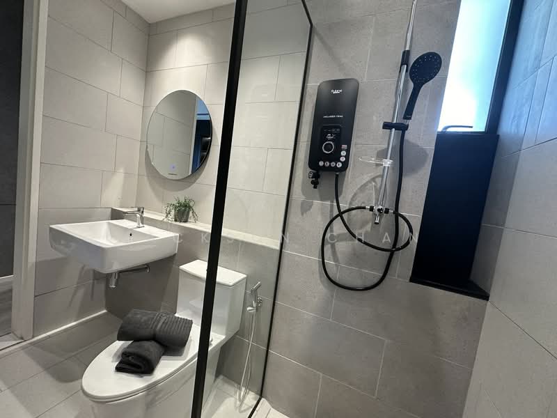Kondominium untuk Dijual di Residensi Bayu Damai - Jackson Chan - Bathroom - PropertyGuru.com.my