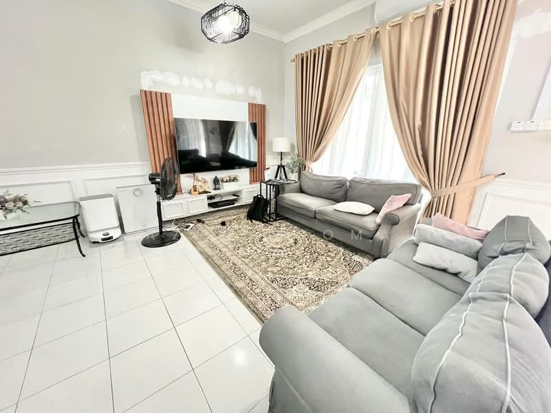 2-storey Terraced House for Sale in Seksyen 32 (Shah Alam) - Hazeman Omar - Living Room - PropertyGuru.com.my