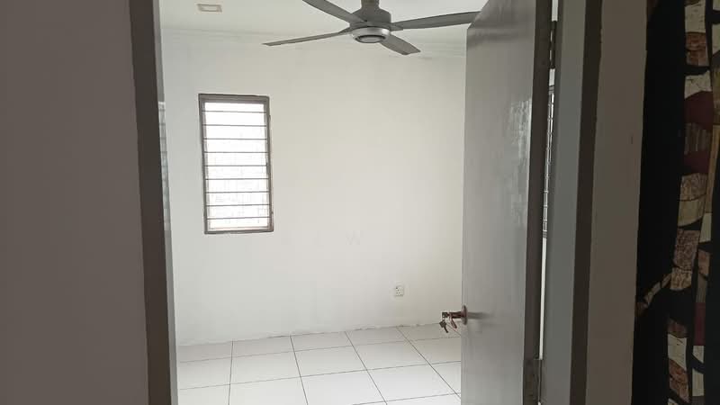 Apartment for Rent at Lakeview Apartments - Kew . - Interior - PropertyGuru.com.my