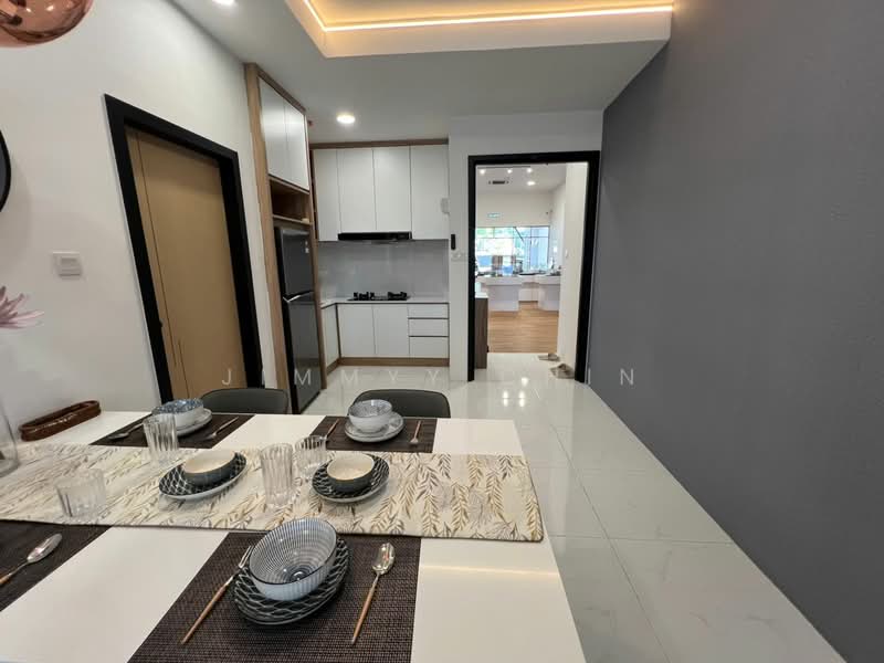 Servis Apartment untuk Dijual di Neu Pendington - Jimmyy Chin - Dining Room - PropertyGuru.com.my