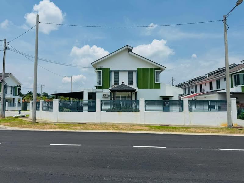 2-storey Terraced House for Sale in Rawang (Selangor) - Nazrin Hakimin - Exterior - PropertyGuru.com.my