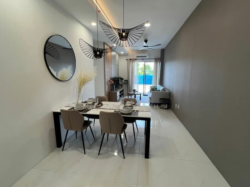 Servis Apartment untuk Dijual di Neu Pendington - Jimmyy Chin - Dining Room - PropertyGuru.com.my
