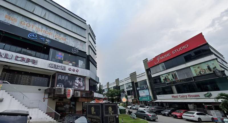 Shop / Office for Sale in Taman Bukit Serdang (Seri Kembangan) - Jeff Chan - Exterior - PropertyGuru.com.my