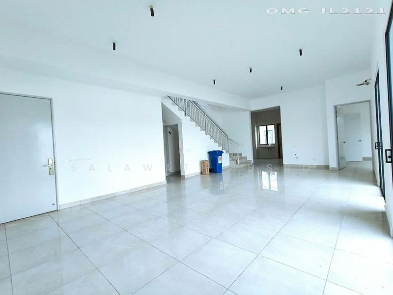 2-storey Terraced House for Rent in Telok Panglima Garang (Selangor) - Salawati Busro - Living Room - PropertyGuru.com.my