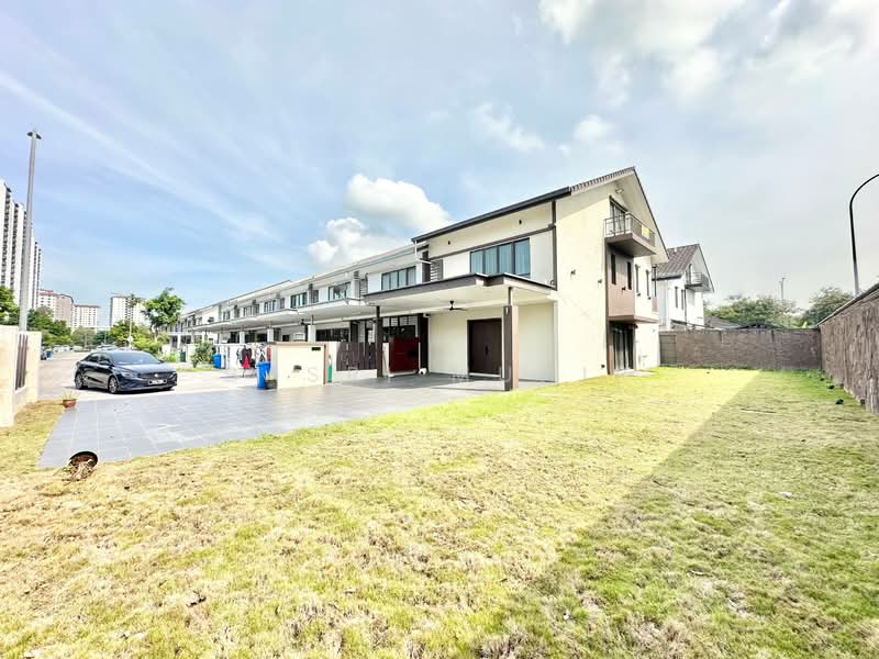 2.5-storey Terraced House for Sale in Seksyen 16 (Shah Alam) - Basri Munir - Exterior - PropertyGuru.com.my