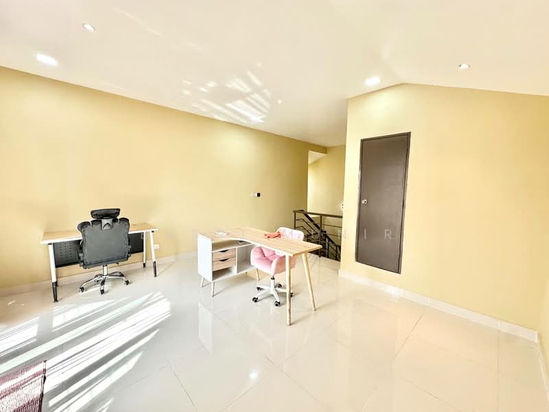 2.5-storey Terraced House for Sale in Seksyen 16 (Shah Alam) - Basri Munir - PropertyGuru.com.my
