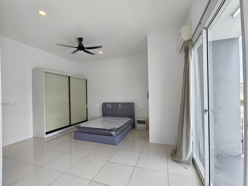 Rumah Berkembar untuk Dijual di Bandar Tasek Mutiara (Simpang Ampat) - Jane Ng - Master Bedroom - PropertyGuru.com.my