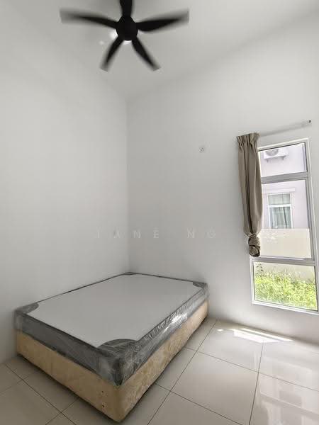 Rumah Berkembar untuk Dijual di Bandar Tasek Mutiara (Simpang Ampat) - Jane Ng - 4th Bedroom - PropertyGuru.com.my