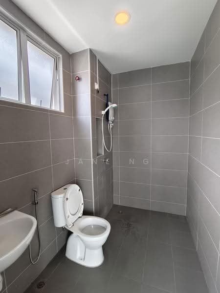 Rumah Berkembar untuk Dijual di Bandar Tasek Mutiara (Simpang Ampat) - Jane Ng - Bathroom - PropertyGuru.com.my