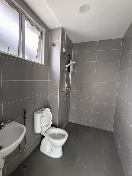 Rumah Berkembar untuk Dijual di Bandar Tasek Mutiara (Simpang Ampat) - Jane Ng - Bathroom - PropertyGuru.com.my