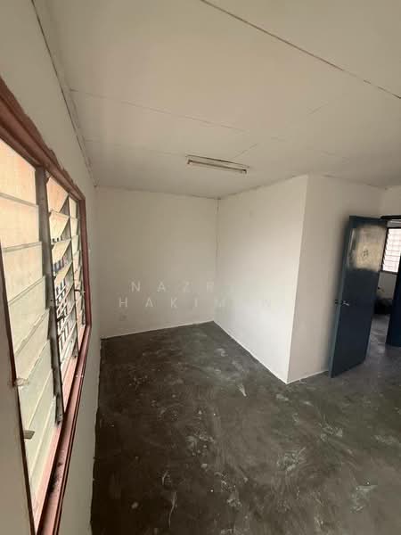 2-storey Terraced House for Sale in Sungai Buloh (Selangor) - Nazrin Hakimin - Interior - PropertyGuru.com.my