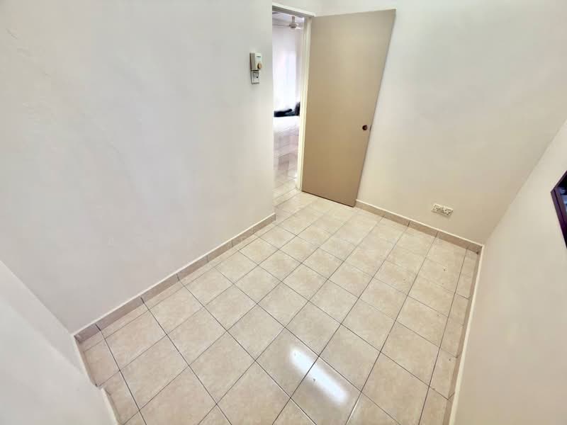 Pangsapuri untuk Dijual di Taman LTAT - Ashraff Daniel - PropertyGuru.com.my