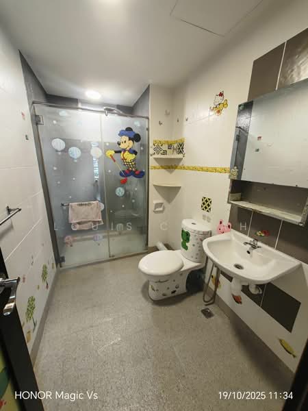Condominium for Sale at The Golden Triangle Condominium - Louis Chuah - Bathroom - PropertyGuru.com.my