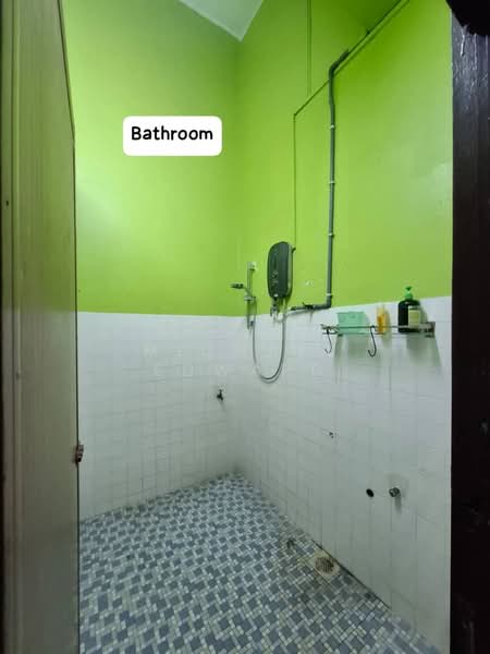 1-storey Terraced House for Sale in Teluk Pulai (Klang) - Michael Edward - Bathroom - PropertyGuru.com.my