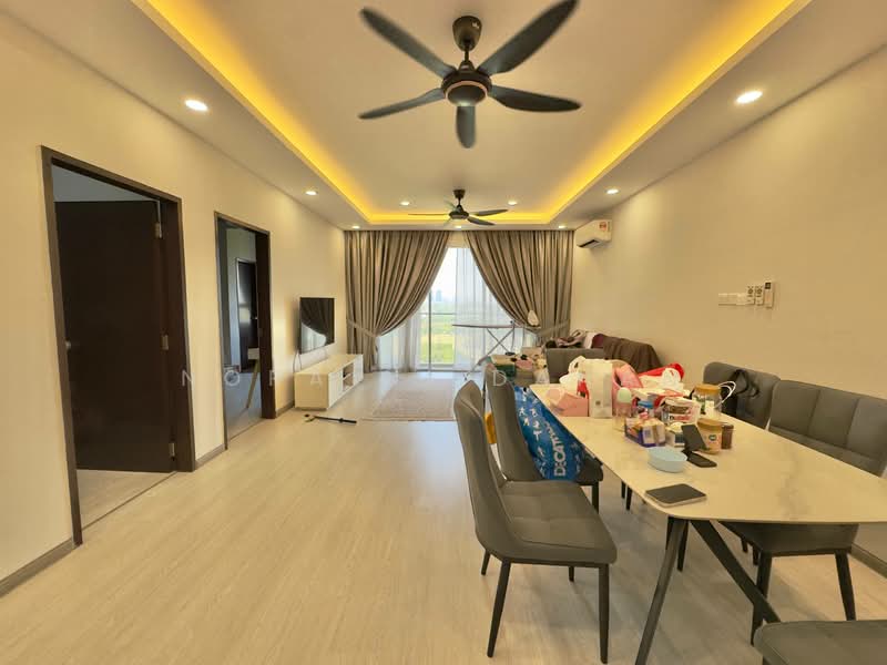Pangsapuri untuk Dijual di Residensi Jalan Jubilee - Noraini Dahan - Living Room - PropertyGuru.com.my